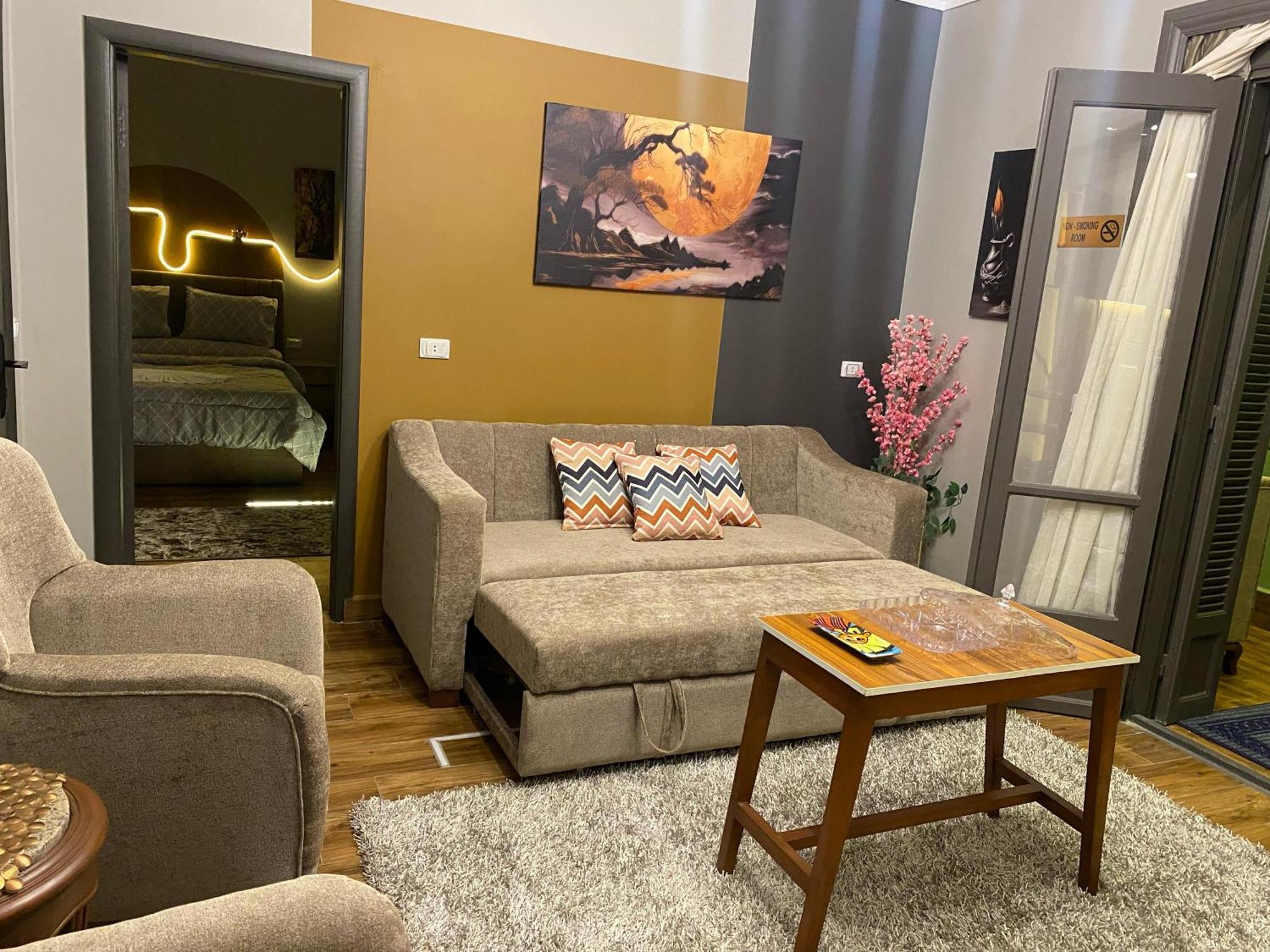 Central Stay Suites *