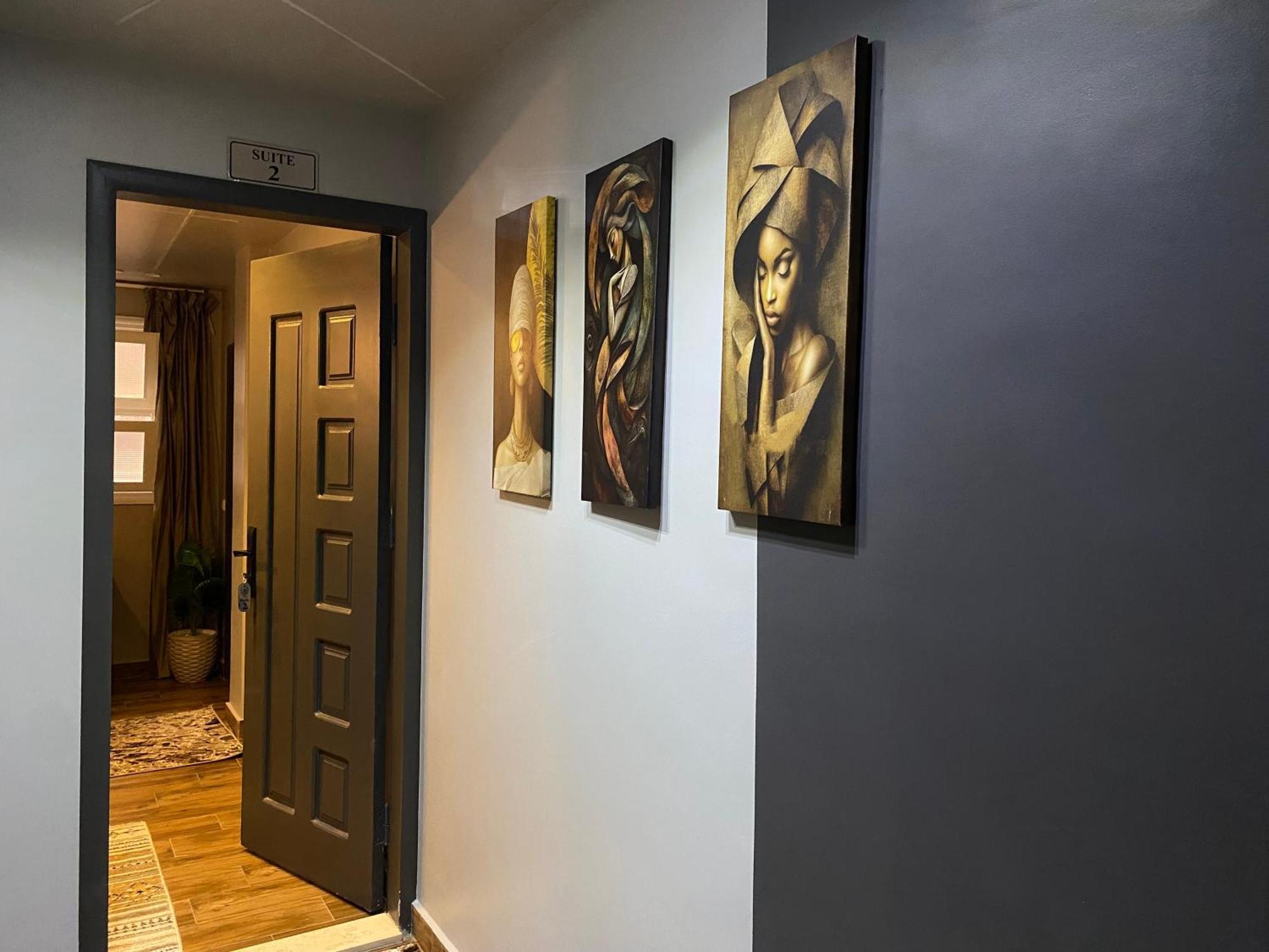 Central Stay Suites Apartment